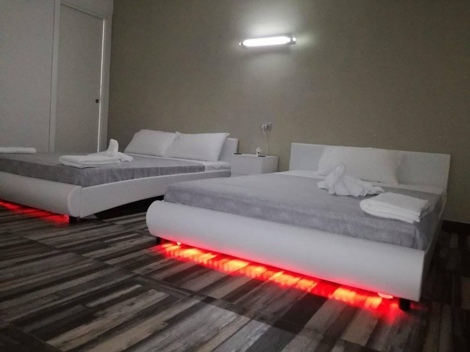 Bedroom 4, BeB Mezzanotte, Potenza