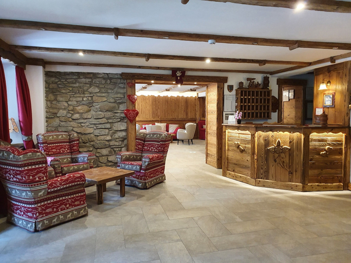 Others 3, Hotel Edelweiss, Aosta
