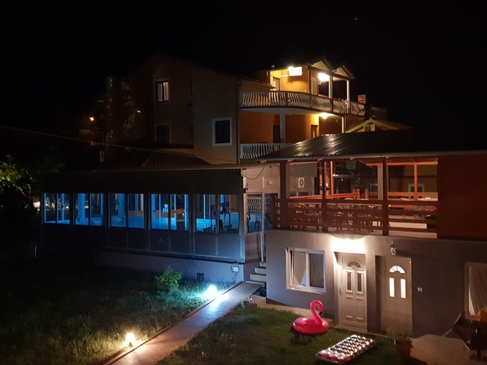 Exterior & Views 2, Apartments Seherzada, Medulin