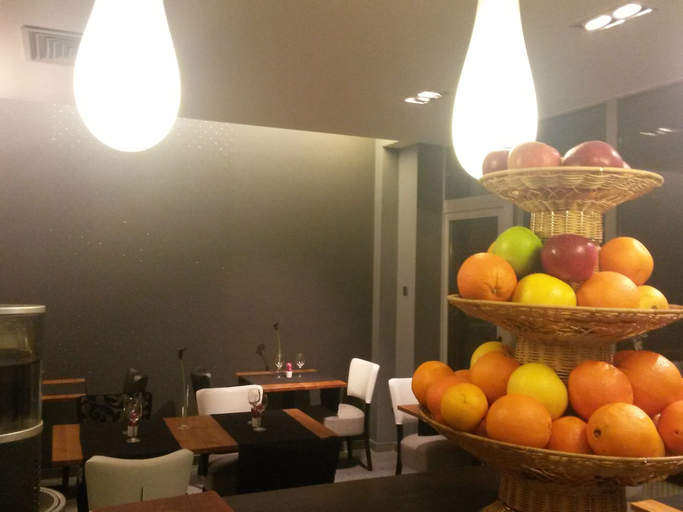 Food & Drinks 5, Unique Boutique, Municipiul Bucuresti