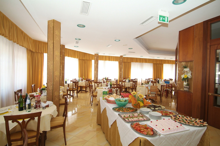 Food & Drinks 4, Hotel Fabius, Rimini