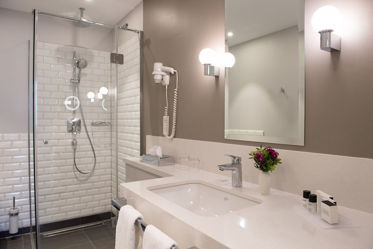 Bathroom 4, Hotel Am Fischmarkt, Wesel