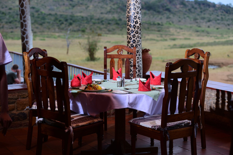 Food & Drinks 4, Ngulia Safari Lodge, Voi