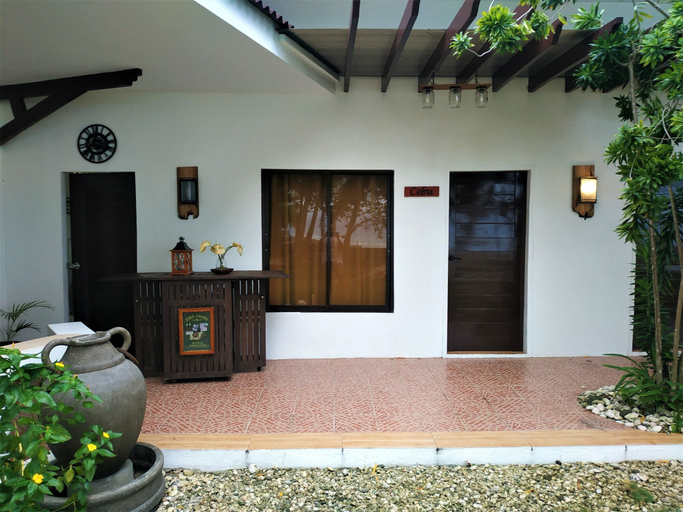 Exterior & Views 2, Carolina del Mar, Samboan