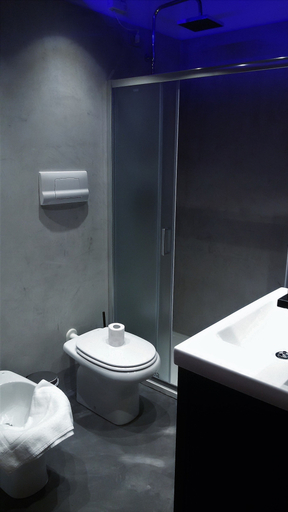 Bathroom 5, Marconi Rooms - Porta Leoni Suite, Verona