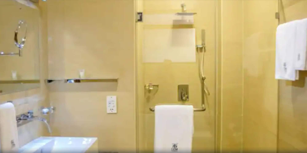 Bathroom 5, GemSuites Hotel & Apartments, Riverside, Dagoretti North