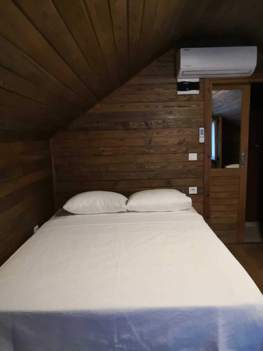 Bedroom 3, Zeytindagi Bungalow, Edremit