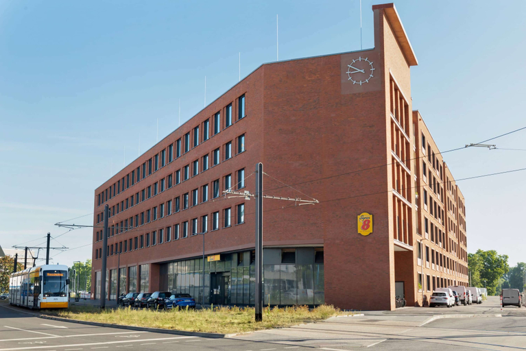 Exterior & Views 2, Super 8 by Wyndham Mainz Zollhafen, Mainz