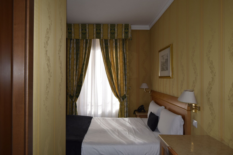 Bedroom 4, Residenza dei Quiriti, Roma