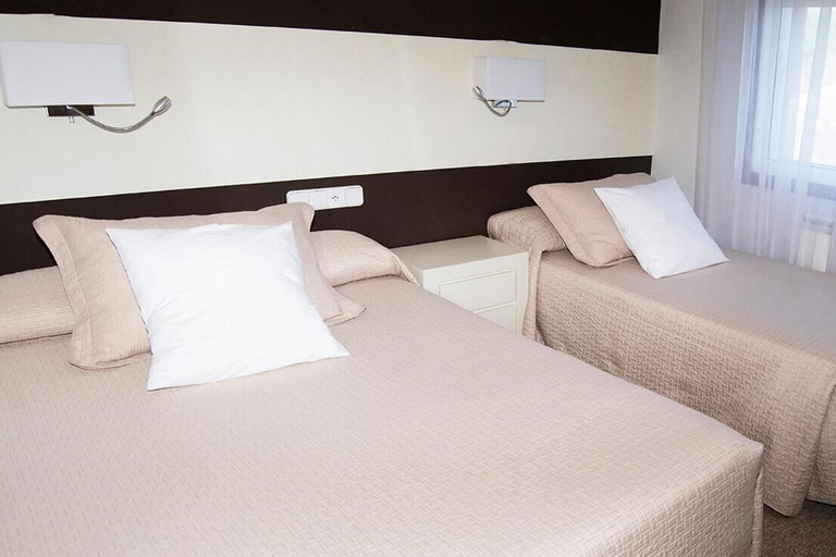 Bedroom 4, Hotel San Luis, Pontevedra