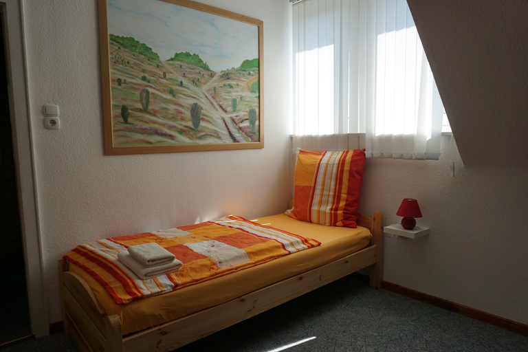 Bedroom 2, Lilis Ferienwohnungen, Heidekreis