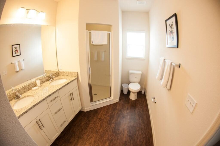Bathroom 3, Modern Lucaya 4 Bedrooms 3 Baths Townhome, Osceola