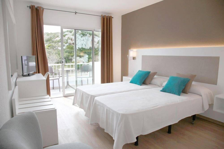 Bedroom 3, Osprey Menorca Hotel, Baleares