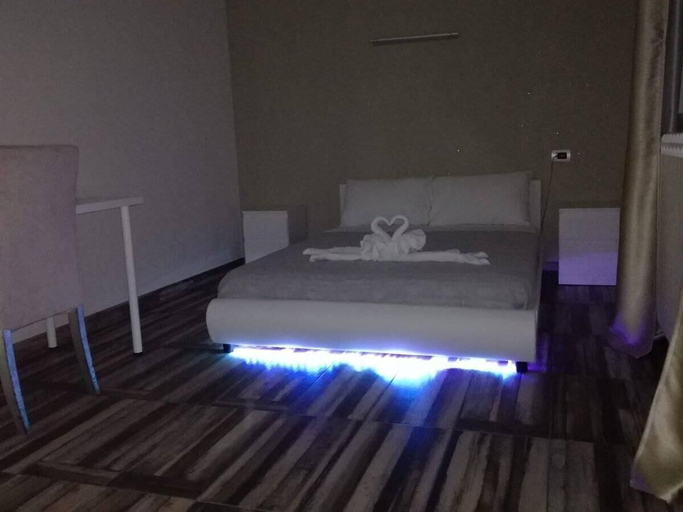 Bedroom 2, BeB Mezzanotte, Potenza
