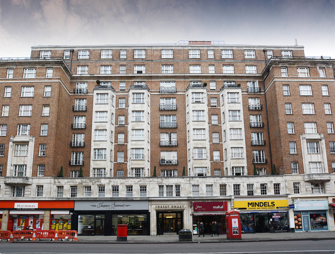 Exterior & Views 2, Forset Court Apartments, London