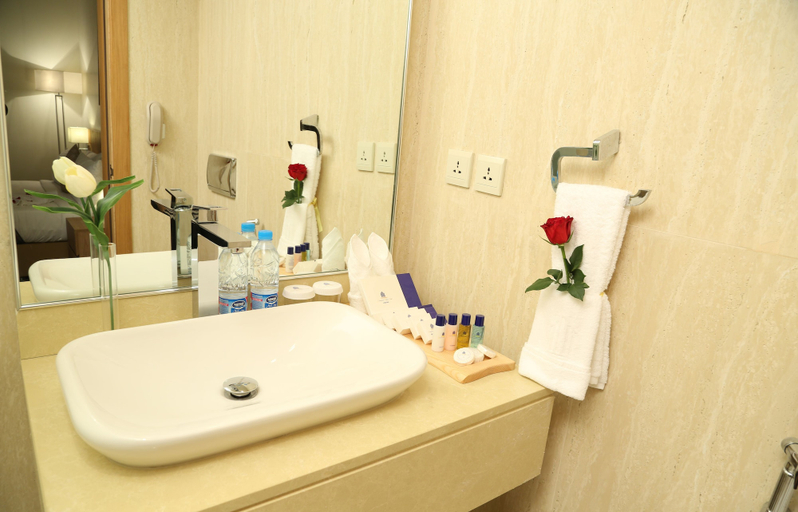 Bathroom 4, Dammam Palace Hotel, Dammam