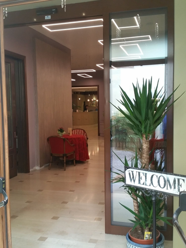 Others 5, Hotel Palazzo Lovera, Cuneo
