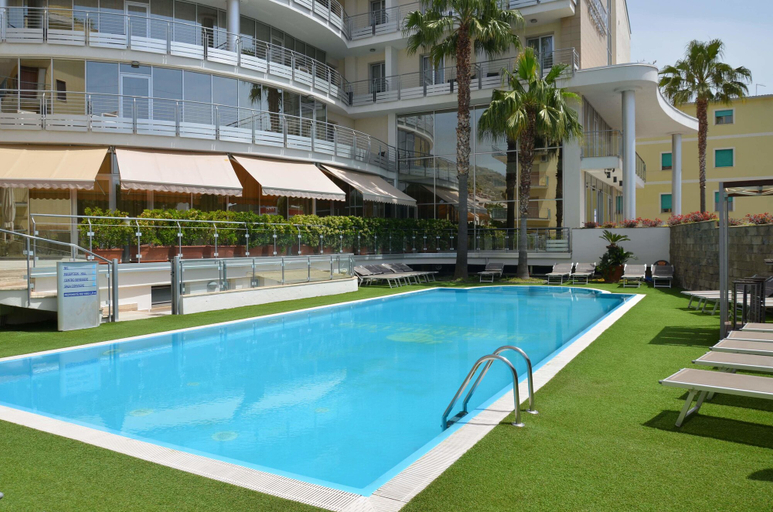 Sport & Beauty 5, Mediterraneo Palace Depandance, Cosenza