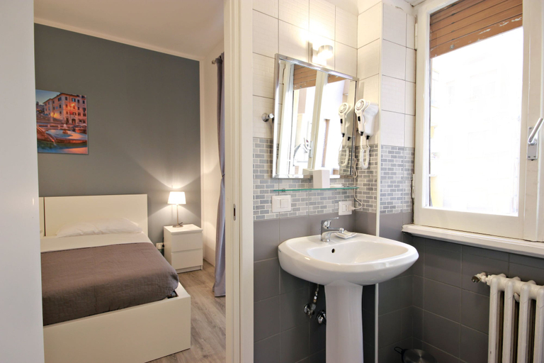 Bathroom 5, Le Piazze di Roma B&B, Roma