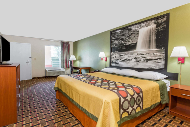 Bedroom 3, Super 8 by Wyndham Stafford, Stafford