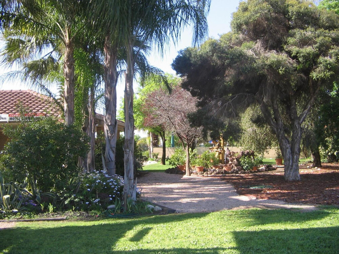 Others 5, Orana Motor Inn, Mildura - Pt A