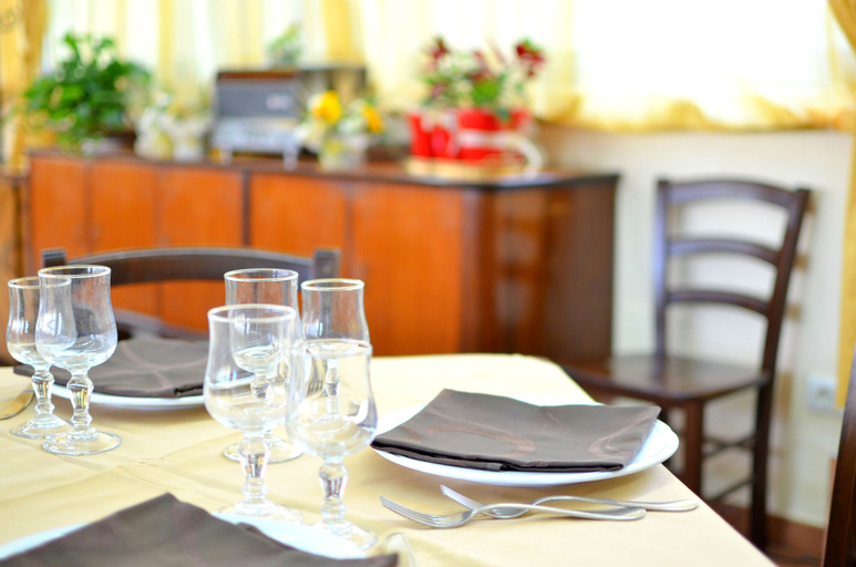 Food & Drinks 5, Il Giardino del sole, Syracuse