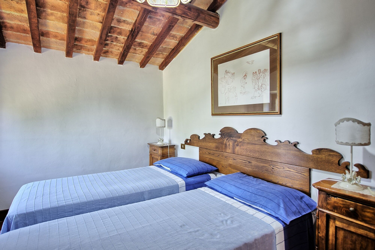 Bedroom 2, Casale Giulio, Siena