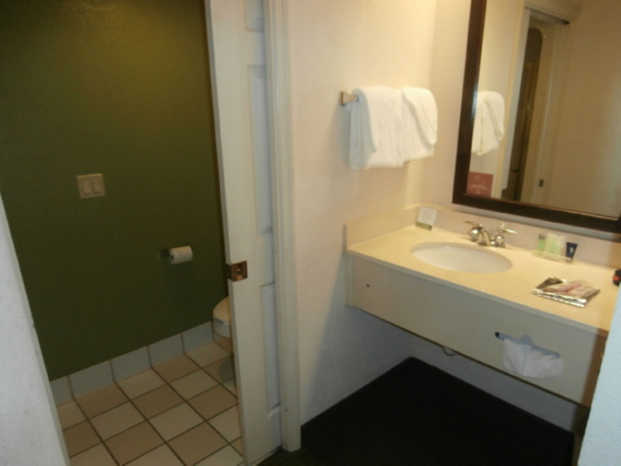 Bathroom 4, Sleep Inn & Suites North Augusta, Aiken