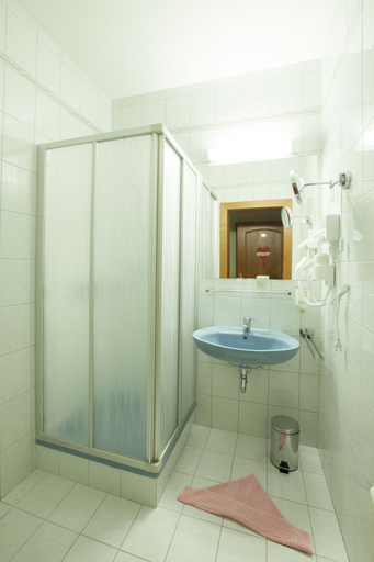 Bathroom 3, See & GenussHotel Silvia, Völkermarkt