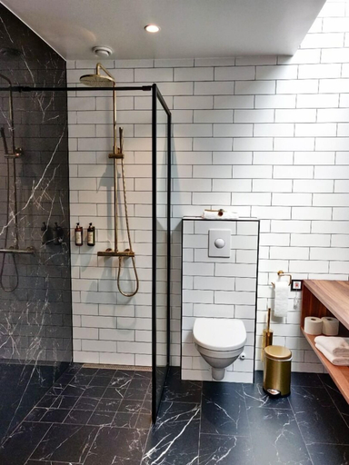 Bathroom 3, Staffanstorps Gästis Hotell, Staffanstorp
