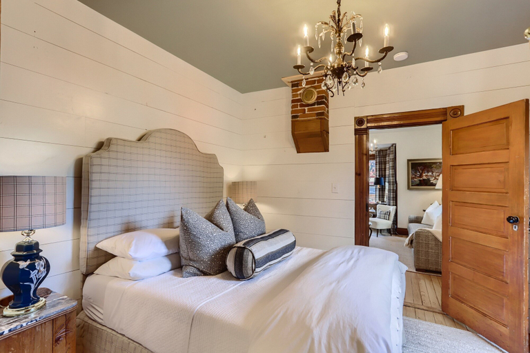 Bedroom 2, A-Lodge Lyons, Boulder