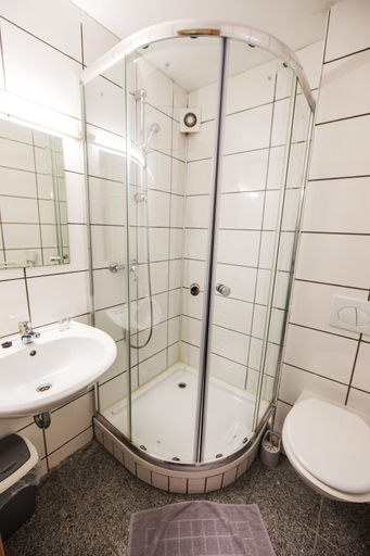 Bathroom 5, Hotel Burghof, Städteregion Aachen