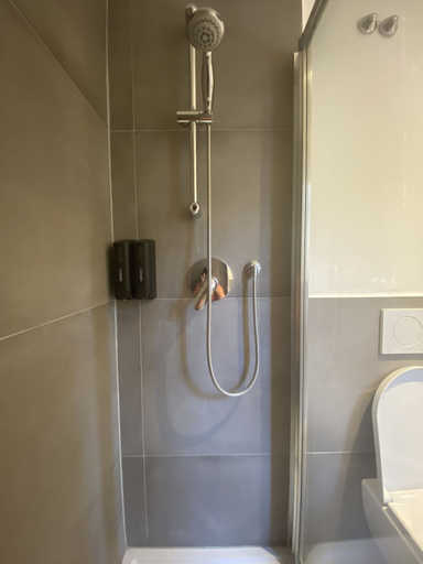 Bathroom 5, Dany House, Florence