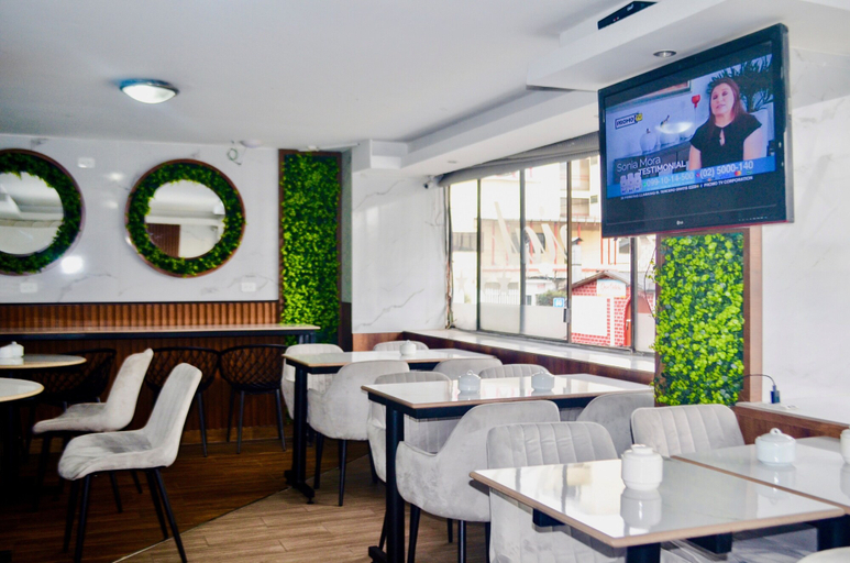 Food & Drinks 3, Hotel Imperial, Ambato