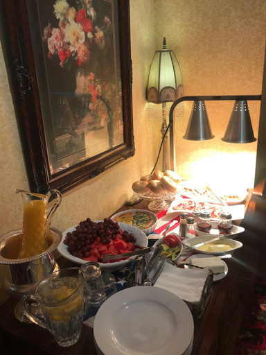 Food & Drinks 4, The Dutch Flat Hotel, Placer