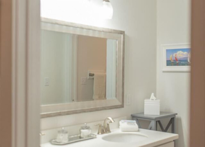 Bathroom 5, Tranquil Tides, Nueces