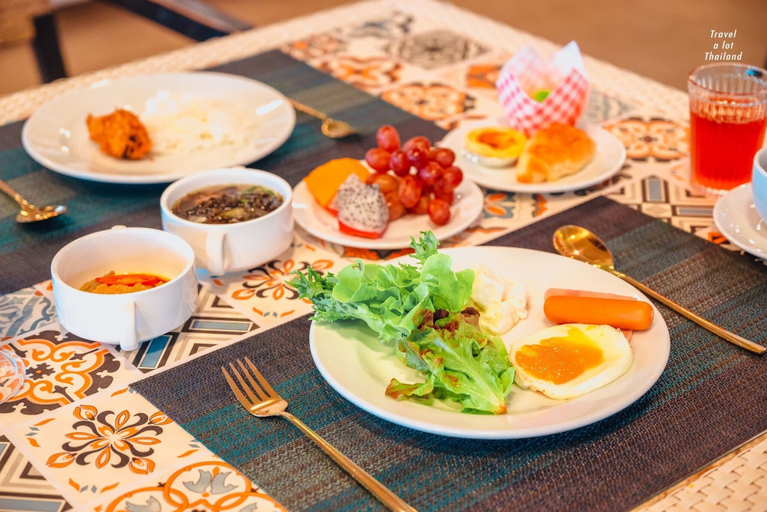 Food & Drinks, Sikhara Plago Resort, Muang Chon Buri