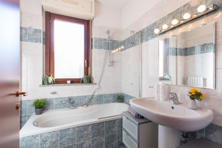 Bathroom 4, La Casa del Cinema by Wonderful Italy, Torino