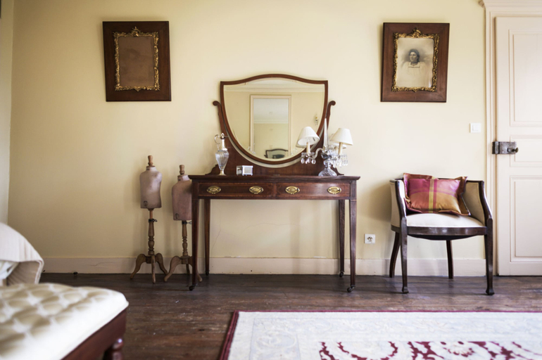Bedroom 5, Château Armand Heitz, Saône-et-Loire