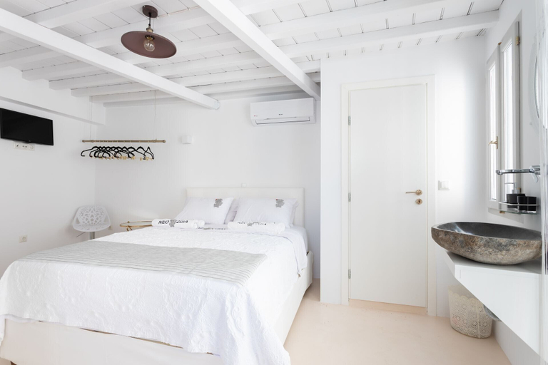 Bedroom 5, aniko suites Chora, South Aegean