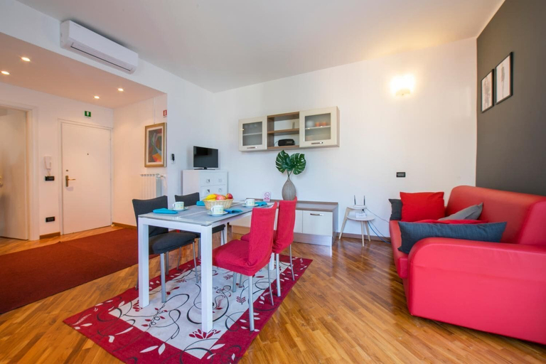 Others 5, Vista Apartment, Como