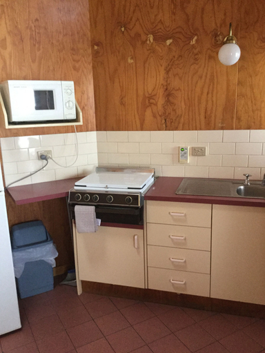 Others 5, Jenolan Cabins, Oberon