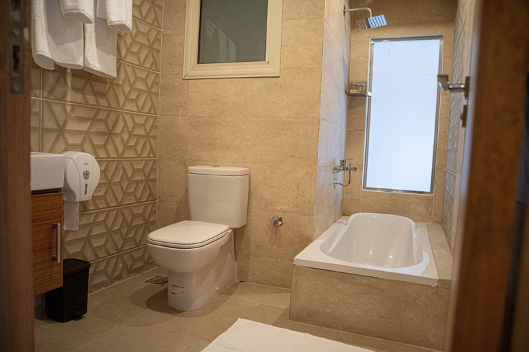 Bathroom 5, Nine Pyramids View Hotel, Al-Ahram