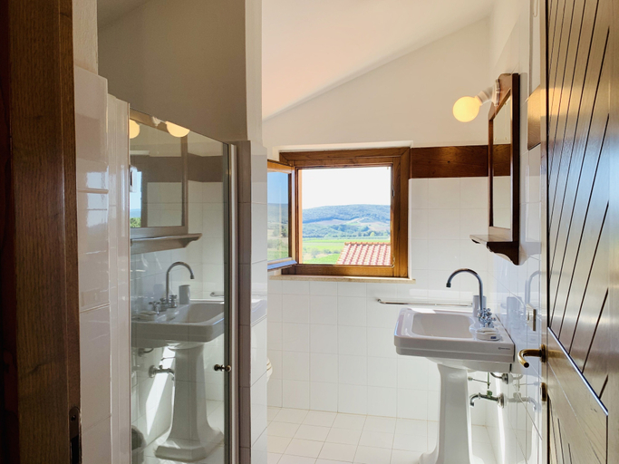 Bathroom, Tenuta Agricola Fraschiera, Grosseto