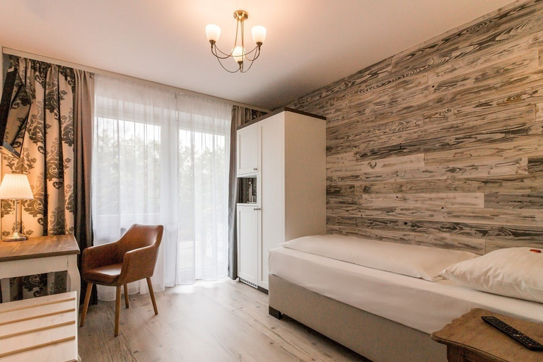 Bedroom 4, Hotel Diana, Ostholstein