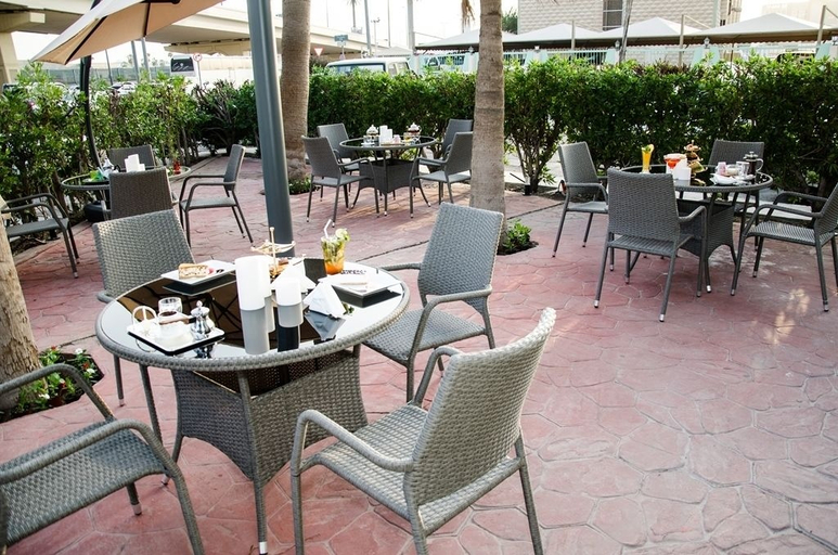 Food & Drinks 5, Dammam Palace Hotel, Dammam
