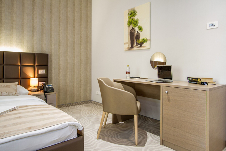 Bedroom 4, Royal Airport Hotel, Velika Gorica