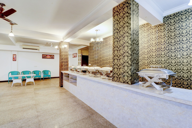Bathroom 3, Hotel Green Wood By Dreamz Hospitality, Gurgaon