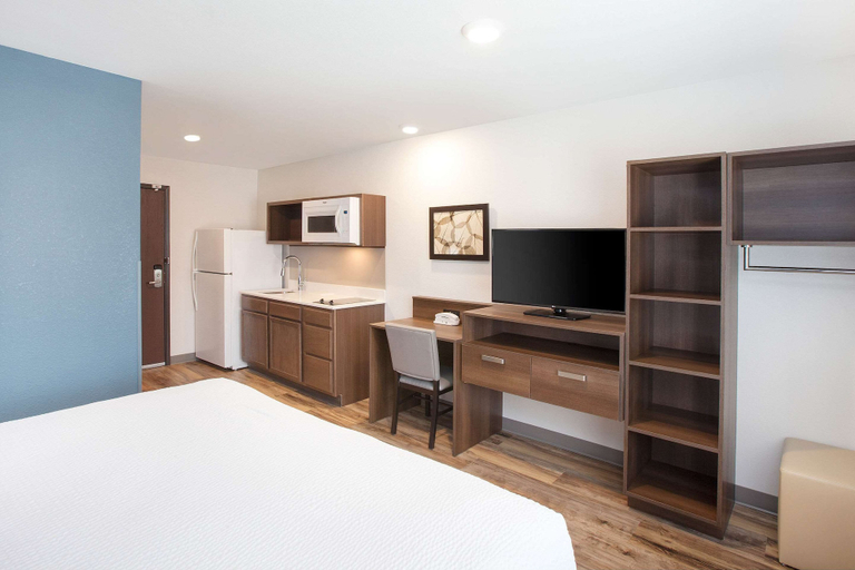 Bedroom 1, WoodSpring Suites West Monroe I-20, Ouachita