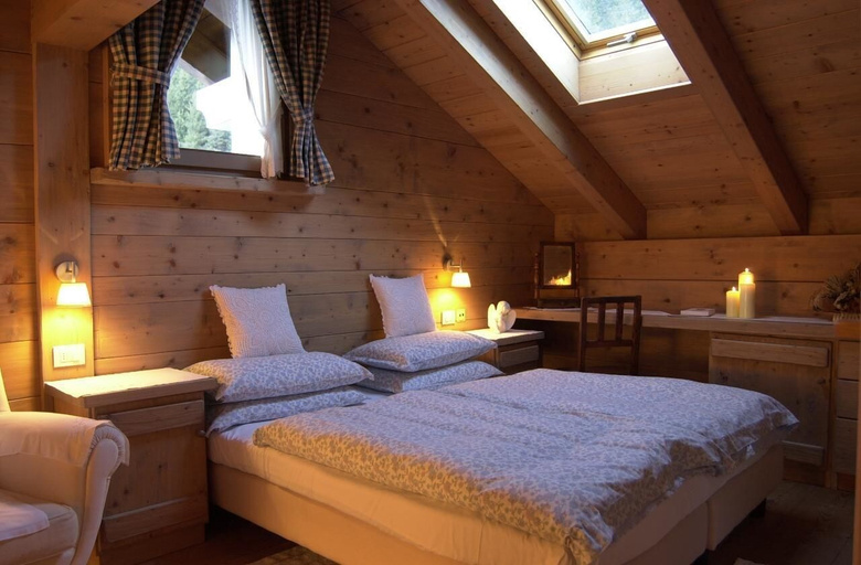Bedroom 2, Hotel Baita Fiorita, Sondrio